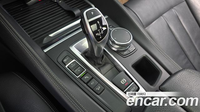 BMW X6 (F16) xDrive 30d 2018 — фото 9