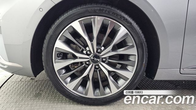 Kia K8 2.5 Gasoline 2WD Noblesse 2022 — фото 5