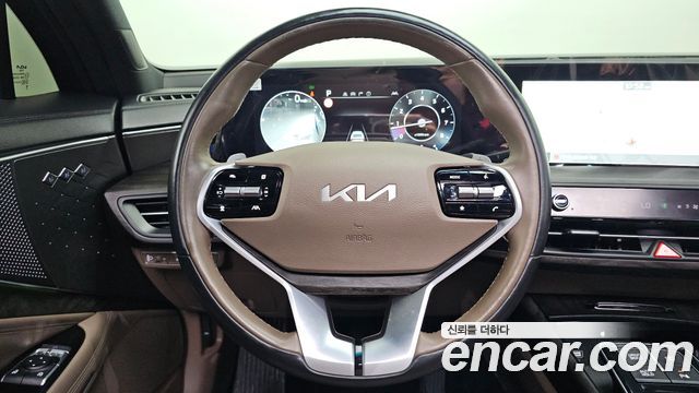 Kia K8 2.5 Gasoline 2WD Noblesse 2022 — фото 17