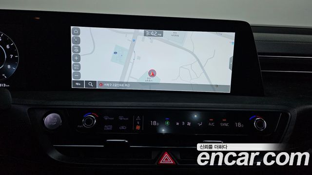 Kia K8 2.5 Gasoline 2WD Noblesse 2022 — фото 19