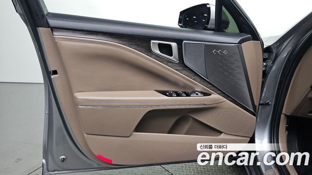 Kia K8 2.5 Gasoline 2WD Noblesse 2022 — фото 24