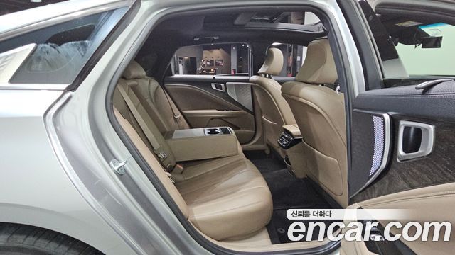 Kia K8 2.5 Gasoline 2WD Noblesse 2022 — фото 26