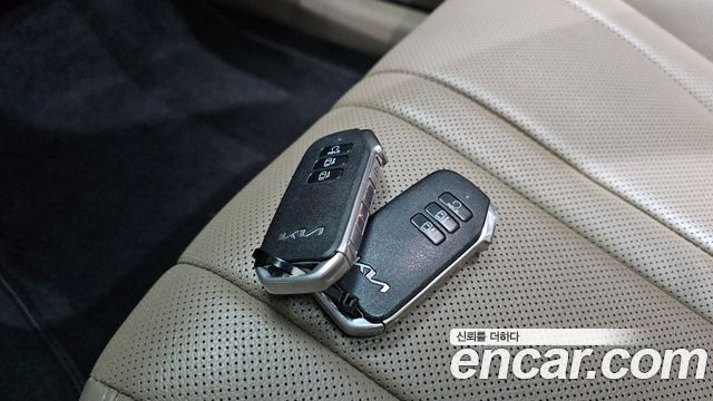 Kia K8 2.5 Gasoline 2WD Noblesse 2022 — фото 30