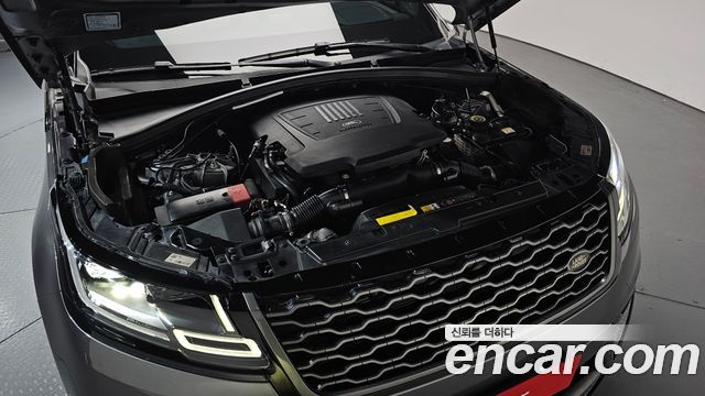 Land Rover Range Rover Velar 3.0 P380 R-Dynamic SE 2018 — фото 6