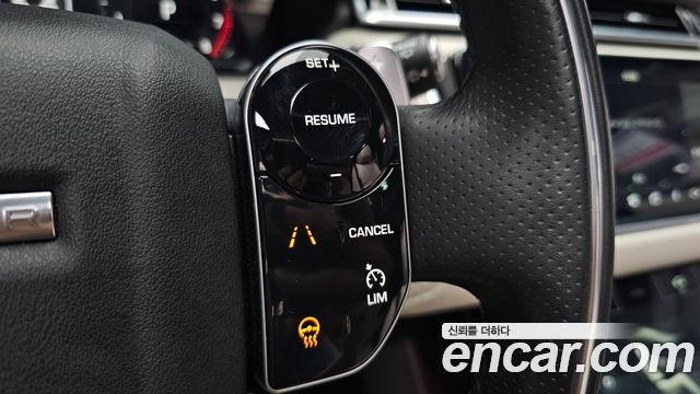 Land Rover Range Rover Velar 3.0 P380 R-Dynamic SE 2018 — фото 32