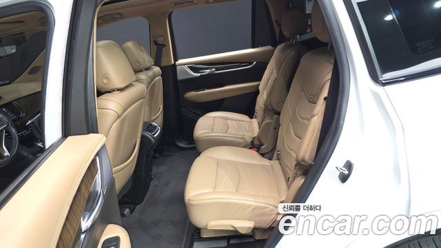 Cadillac XT6 3.6 Sport 2021 — фото 16