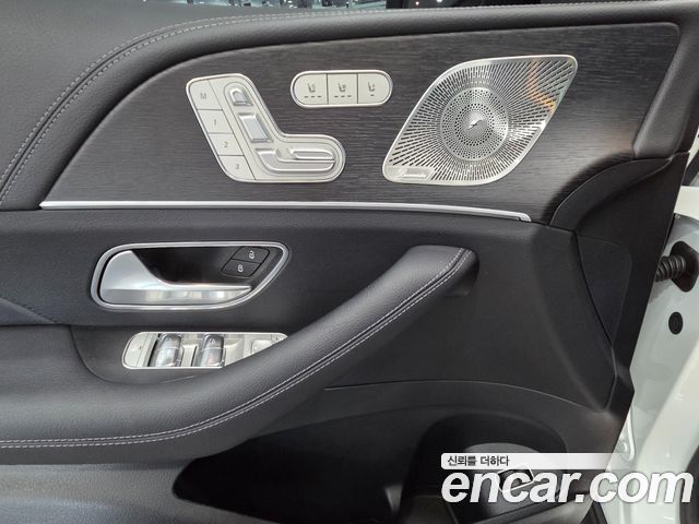 Mercedes-Benz GLS-Class (X167) GLS580 4MATIC 2024 — фото 8
