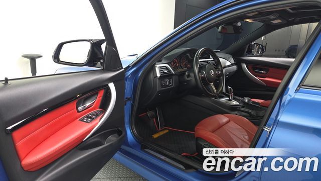 BMW 3 Series (F30) 330e iPerformance M Sport 2017 — фото 10