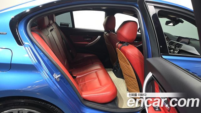 BMW 3 Series (F30) 330e iPerformance M Sport 2017 — фото 12