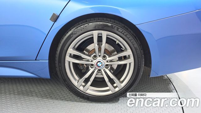 BMW 3 Series (F30) 330e iPerformance M Sport 2017 — фото 21