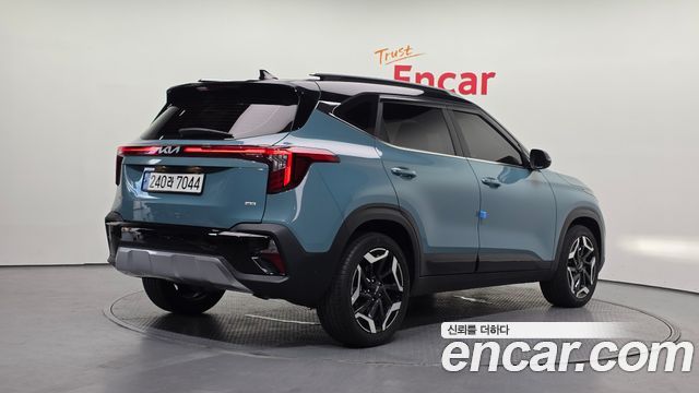Kia Seltos Gasoline 1.6 Turbo 4WD Signature 2024 — фото 2