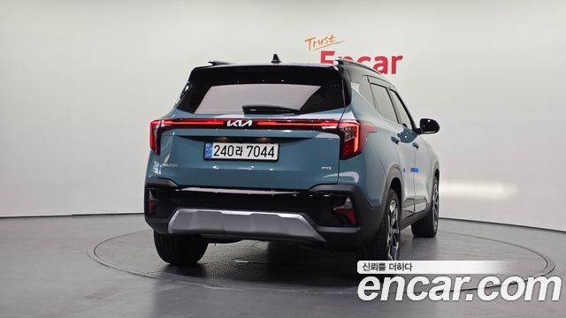 Kia Seltos Gasoline 1.6 Turbo 4WD Signature 2024 — фото 4