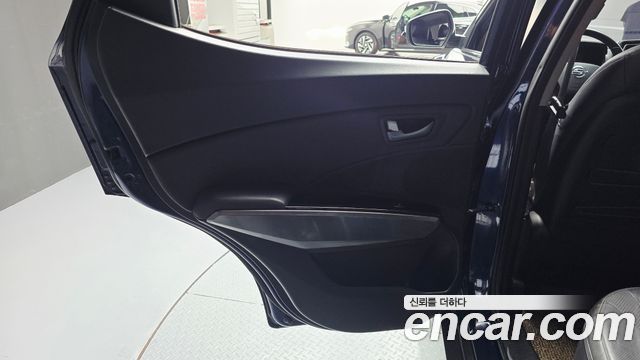 KG Mobility (SsangYong) Tivoli Air 1.5 A3 2WD 2021 — фото 25