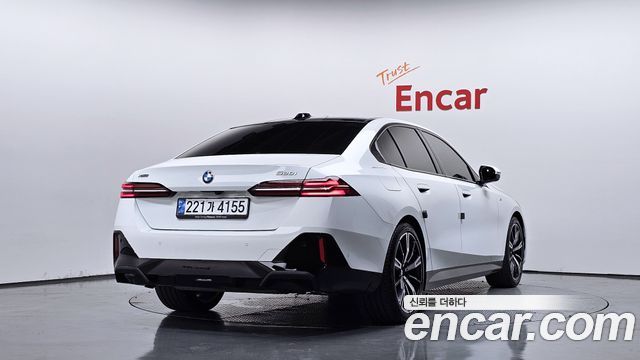 BMW 5 Series (G60) 530i xDrive M Sport 2025 — фото 2