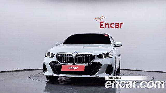 BMW 5 Series (G60) 530i xDrive M Sport 2025 — фото 3