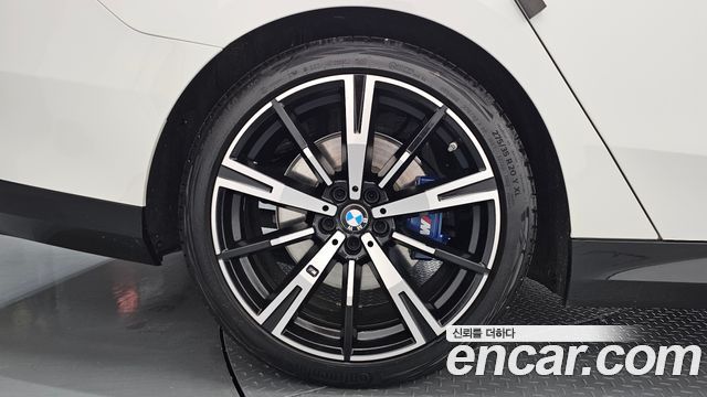 BMW 5 Series (G60) 530i xDrive M Sport 2025 — фото 5