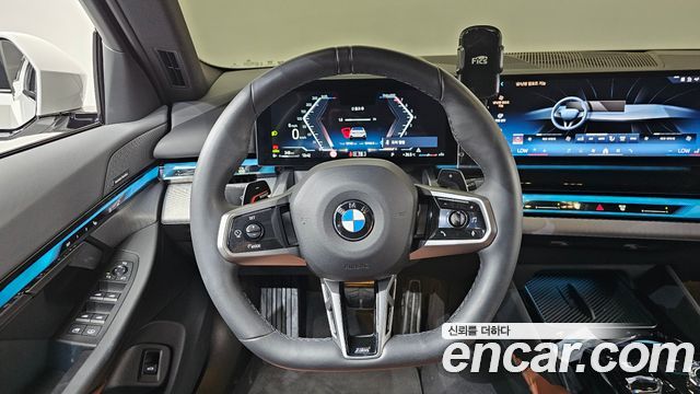 BMW 5 Series (G60) 530i xDrive M Sport 2025 — фото 12