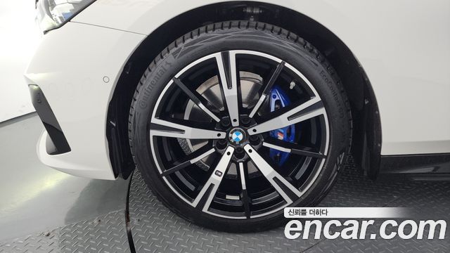 BMW 5 Series (G60) 530i xDrive M Sport 2025 — фото 5