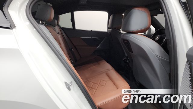 BMW 5 Series (G60) 530i xDrive M Sport 2025 — фото 11