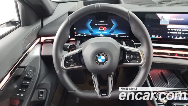 BMW 5 Series (G60) 530i xDrive M Sport 2025 — фото 14