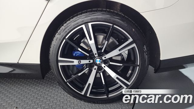 BMW 5 Series (G60) 530i xDrive M Sport 2025 — фото 21