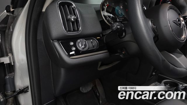 MINI Cooper Countryman Classic 2nd 2024 — фото 13