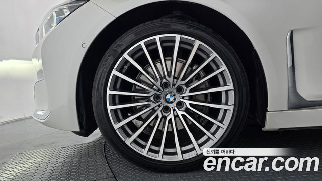 BMW 7 Series (G11) 730Ld xDrive Design Pure Excellence 2022 — фото 5