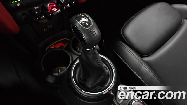 MINI Cooper Standard Third Generation 2017 — фото 9