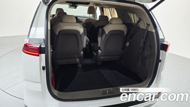 Kia Carnival (IV) Gasoline 9-Seater Hi-Limousine Signature 2023 — фото 19