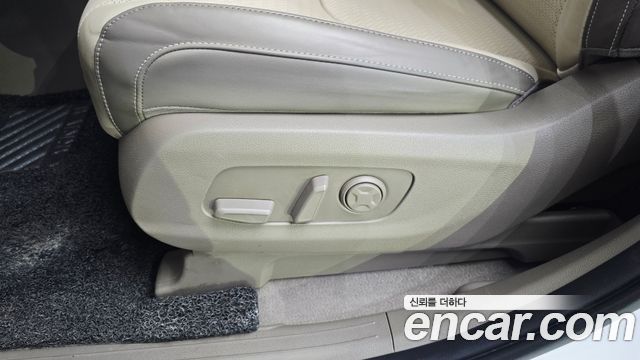 Kia Carnival (IV) Gasoline 9-Seater Hi-Limousine Signature 2023 — фото 31