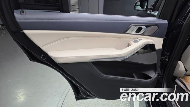 BMW X7 (G07) M50i 6STR 2022 — фото 25