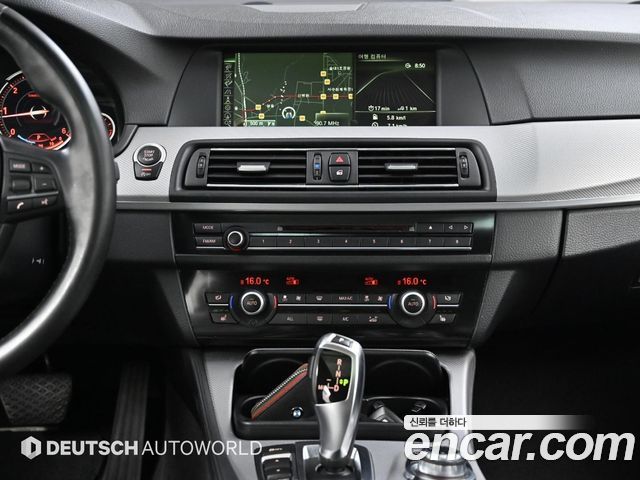 BMW 5 Series (F10) 520d M Sport 2013 — фото 18