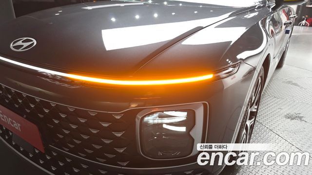 Hyundai Grandeur (GN7) 2,5 Gasoline 2WD Exclusive 2023 — фото 22
