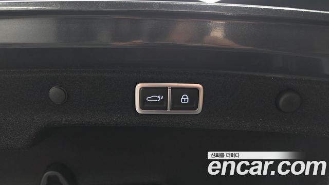 Hyundai Grandeur (GN7) 2,5 Gasoline 2WD Exclusive 2023 — фото 28