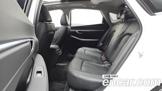 Hyundai Sonata The Edge (DN8) 2.0 Exclusive 2024 — фото 11
