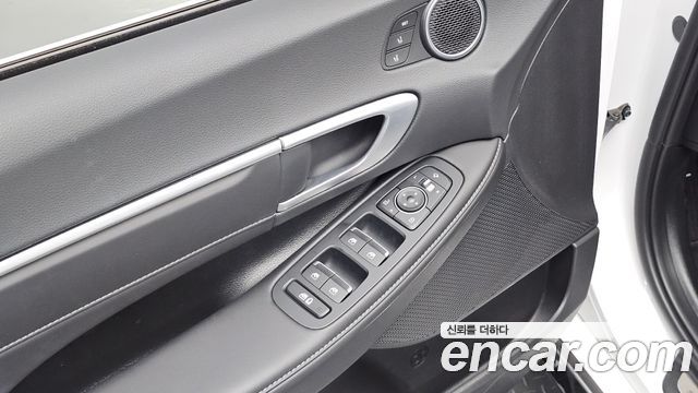Hyundai Sonata The Edge (DN8) 2.0 Exclusive 2024 — фото 19