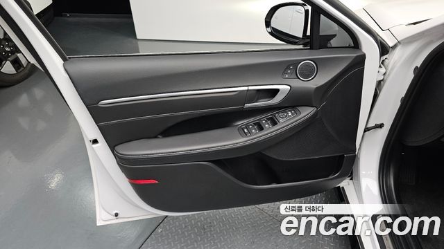 Hyundai Sonata The Edge (DN8) 2.0 Exclusive 2024 — фото 24