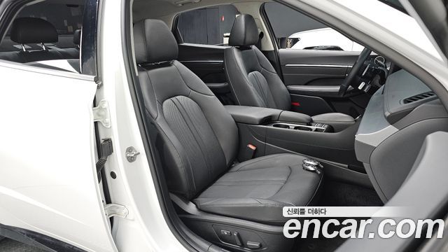 Hyundai Sonata The Edge (DN8) 2.0 Exclusive 2024 — фото 26