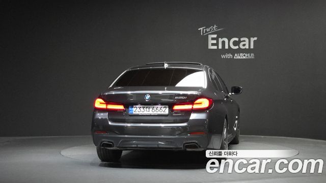 BMW 5 Series (G30) 520i M Sport 2023 — фото 4