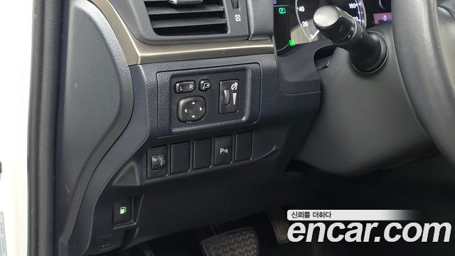 Lexus CT200h 1.8 Supreme ZWA10 2016 — фото 16