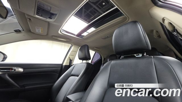 Lexus CT200h 1.8 Supreme ZWA10 2016 — фото 19