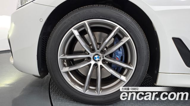 BMW 5 Series (G30) 530i M Sport Package Plus 2017 — фото 5