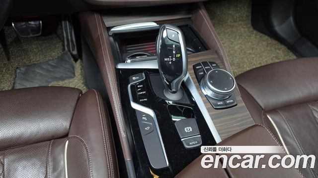 BMW 5 Series (G30) 530i M Sport Package Plus 2017 — фото 9