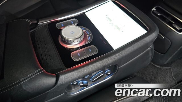 Genesis G90 (RS4) Gasoline 3.5 Turbo AWD 2022 — фото 18