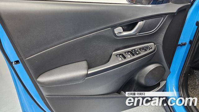 Hyundai Kona Gasoline 1.6 Turbo 2WD Modern 2021 — фото 24