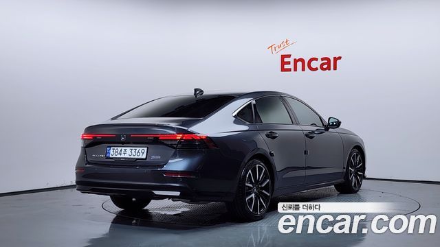 Honda Accord (XI) 2.0 Hybrid Touring 2023 — фото 2