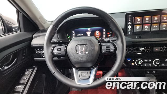 Honda Accord (XI) 2.0 Hybrid Touring 2023 — фото 12