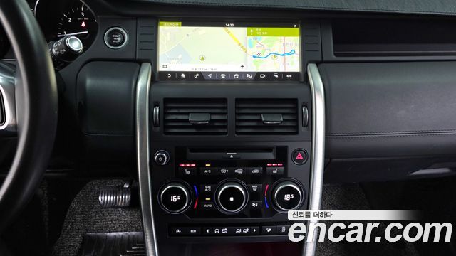 Land Rover Discovery Sport 2.0 TD4 HSE Luxury 2017 — фото 13
