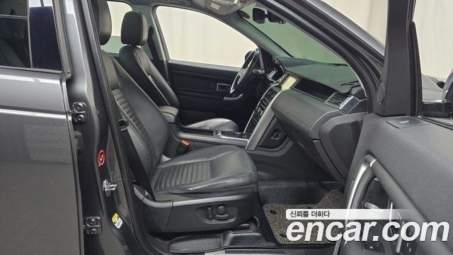 Land Rover Discovery Sport 2.0 TD4 HSE Luxury 2017 — фото 26