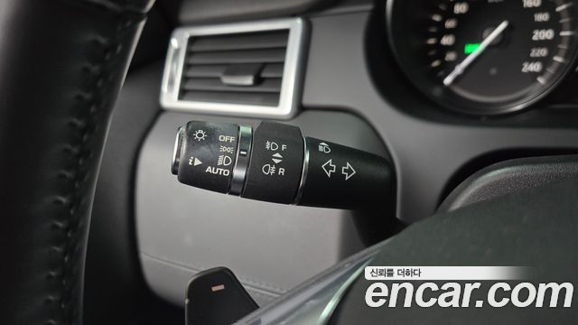 Land Rover Discovery Sport 2.0 TD4 HSE Luxury 2017 — фото 30